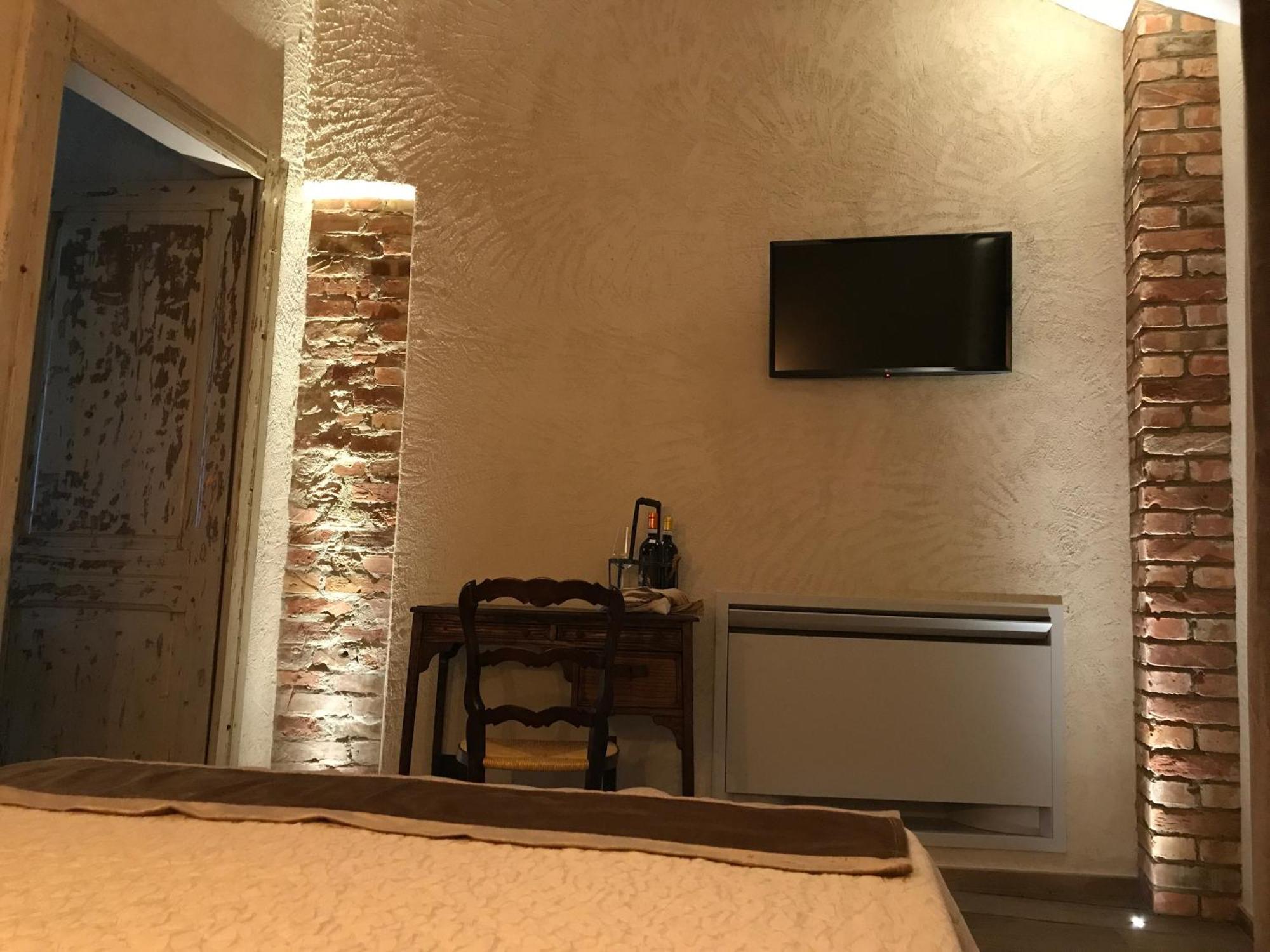 Villa Laura Castellinaldo Ngoại thất bức ảnh