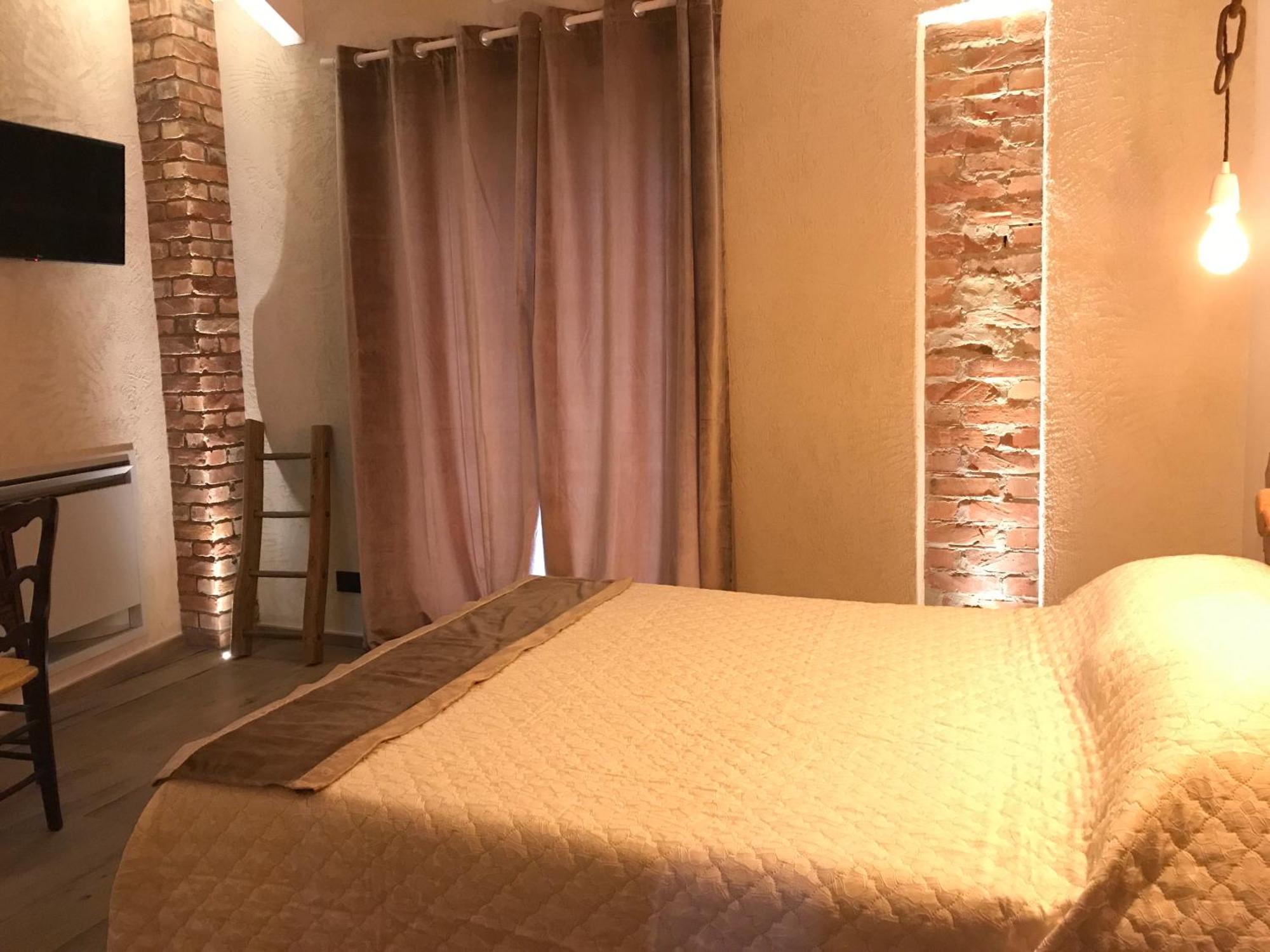 Villa Laura Castellinaldo Ngoại thất bức ảnh