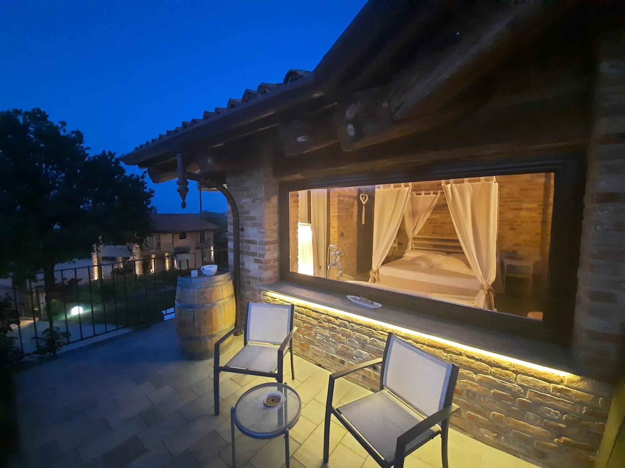 Villa Laura Castellinaldo Phòng bức ảnh