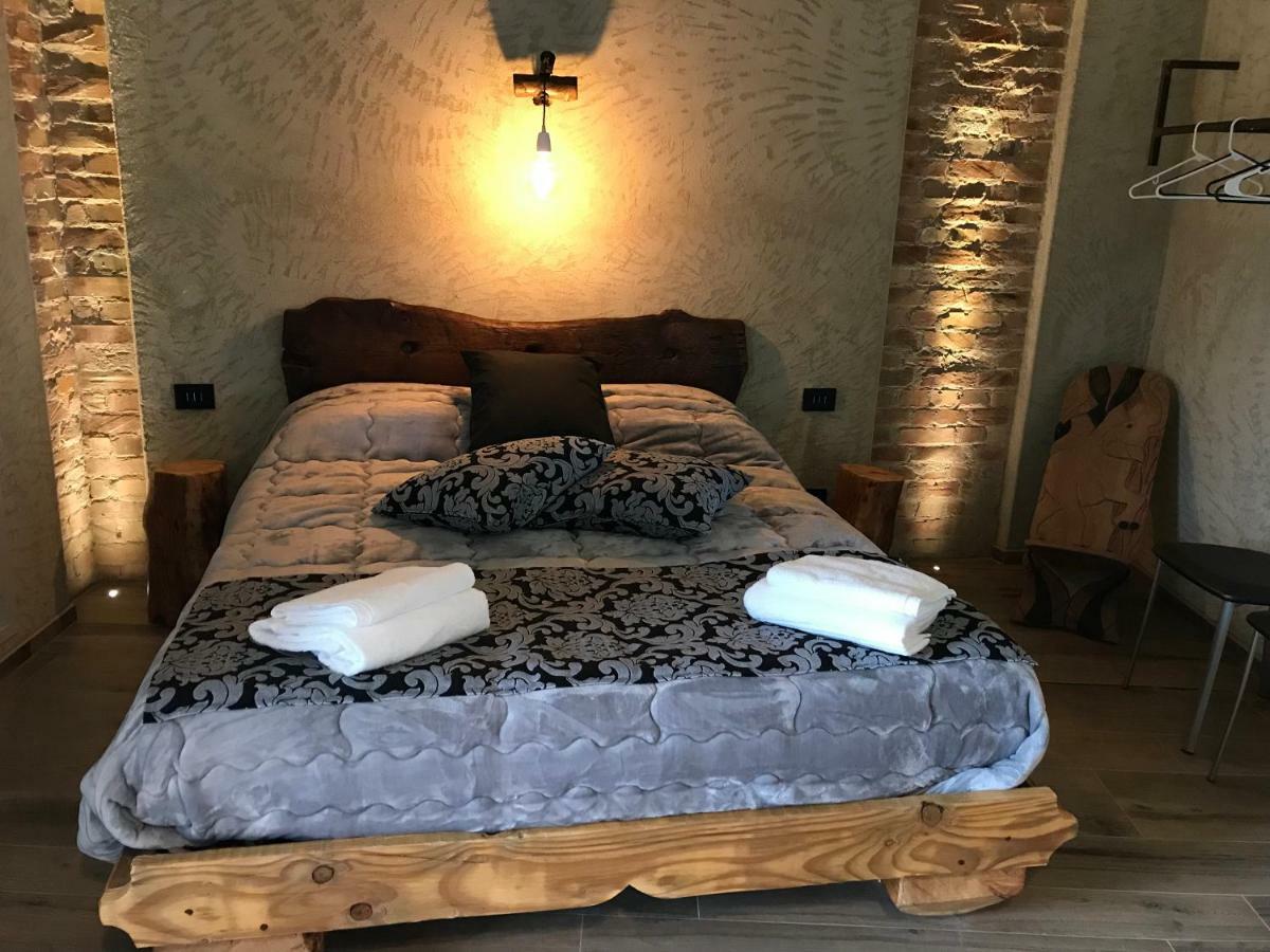 Villa Laura Castellinaldo Ngoại thất bức ảnh